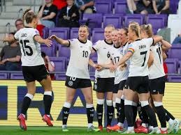 无锡马拉松亲密男女后续：上市公司辟谣不是陈总，拍摄者怂了求饶